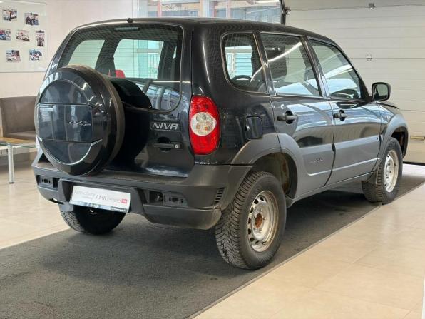 Chevrolet Niva I Рестайлинг с пробегом 2018 года, цена 457 100 рублей, 240000 км, внедорожник, Автокод Объявления