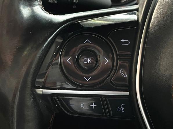 Toyota Camry VIII (XV70) с пробегом 2019 года, цена 2 790 000 рублей, 136002 км, седан, Автокод Объявления