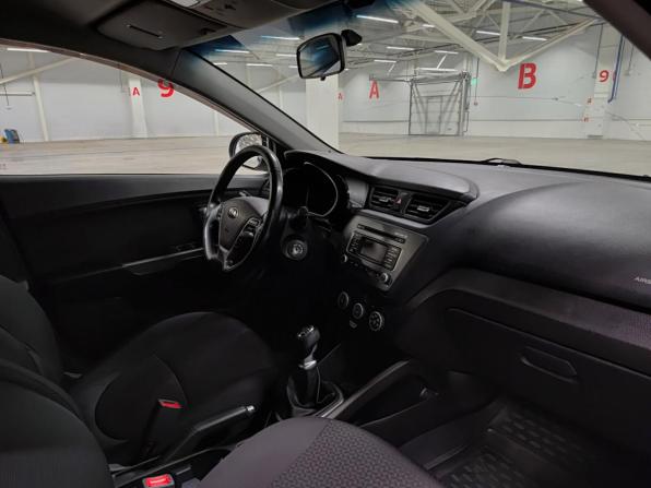 Kia Rio III Рестайлинг с пробегом 2016 года, цена 990 000 рублей, 148578 км, седан, Автокод Объявления