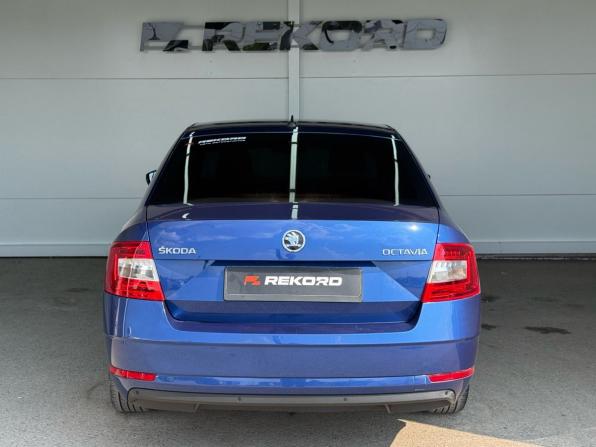 Skoda Octavia III (A7) Рестайлинг с пробегом 2018 года, цена 1 879 000 рублей, 145350 км, лифтбек, Автокод Объявления