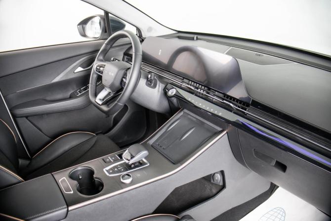 Omoda C5 I Рестайлинг с пробегом 2024 года, цена 2 199 000 рублей, 22356 км, внедорожник, Автокод Объявления