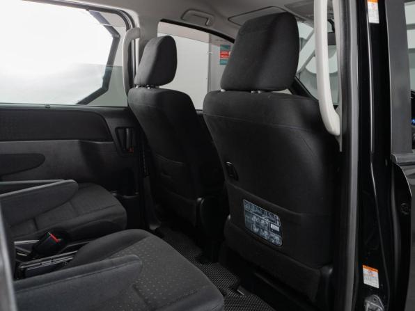 Toyota Voxy III (R80) с пробегом 2015 года, цена 1 749 000 рублей, 183459 км, минивэн, Автокод Объявления