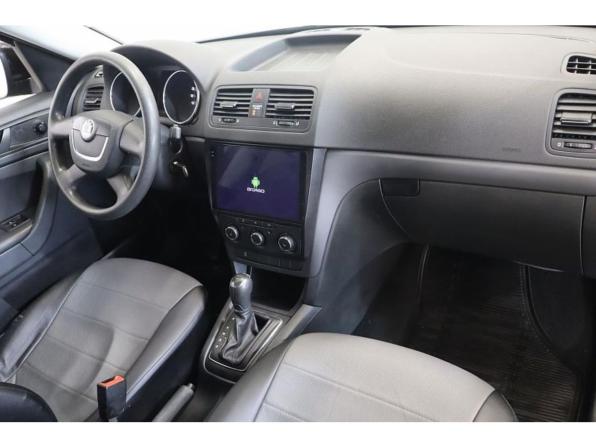 Skoda Yeti I Рестайлинг с пробегом 2013 года, цена 743 000 рублей, 155681 км, внедорожник, Автокод Объявления