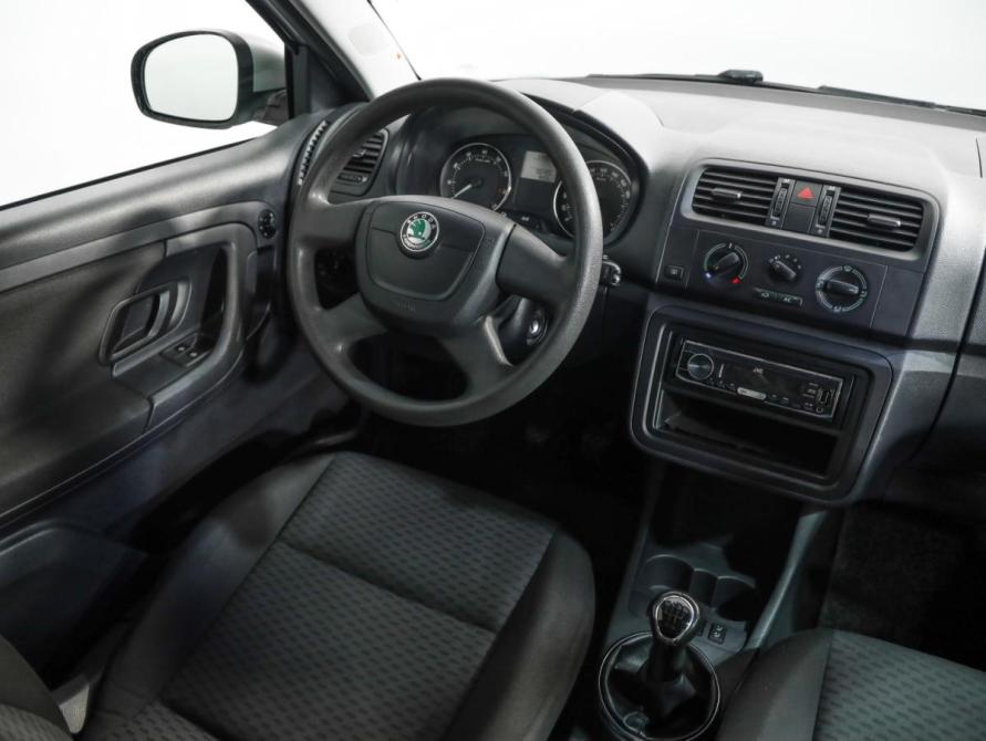 Skoda Fabia II Рестайлинг Санкт-Петербург  - изображение 9