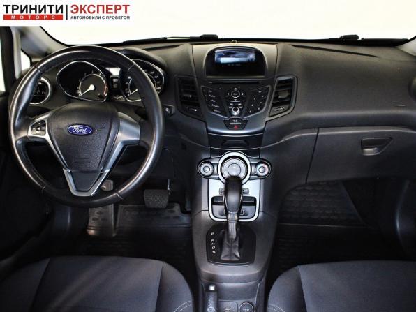 Ford Fiesta Mk6 Рестайлинг с пробегом 2018 года, цена 1 097 000 рублей, 102875 км, хэтчбек, Автокод Объявления