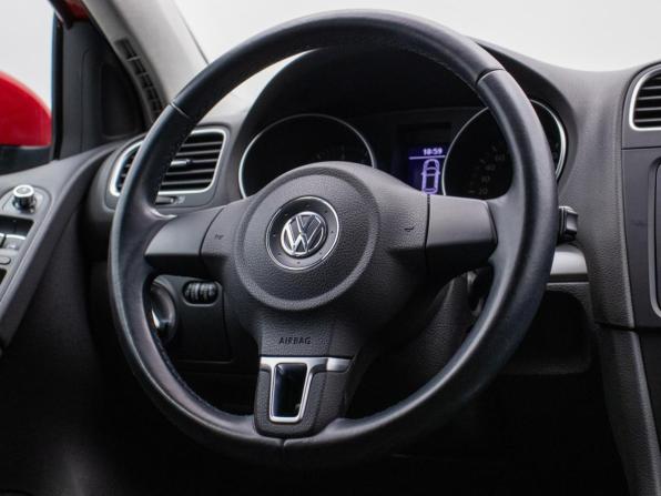 Volkswagen Golf VI с пробегом 2012 года, цена 1 028 000 рублей, 107300 км, хэтчбек, Автокод Объявления