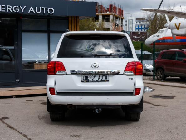 Toyota Land Cruiser 200 Series Рестайлинг 1 с пробегом 2014 года, цена 3 850 000 рублей, 179652 км, внедорожник, Автокод Объявления