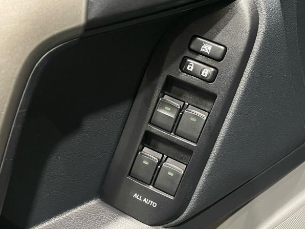 Toyota Land Cruiser Prado 150 Series с пробегом 2011 года, цена 2 790 000 рублей, 187050 км, внедорожник, Автокод Объявления