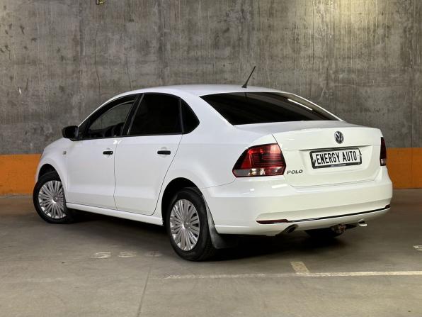 Volkswagen Polo V Рестайлинг с пробегом 2015 года, цена 1 015 000 рублей, 124259 км, седан, Автокод Объявления