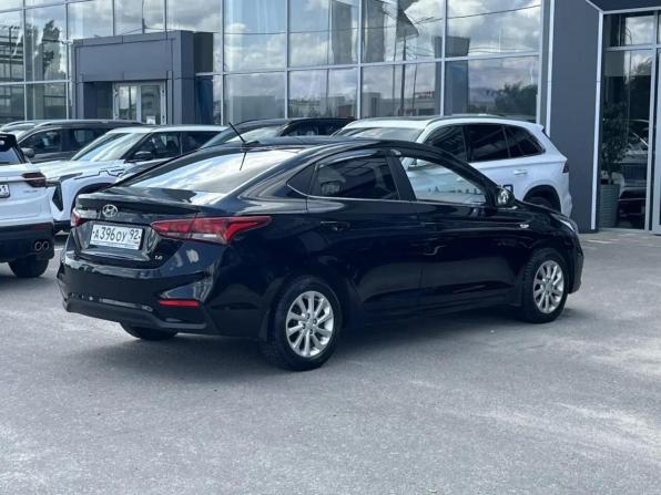 Hyundai Solaris II с пробегом 2018 года, цена 1 400 000 рублей, 103692 км, седан, Автокод Объявления
