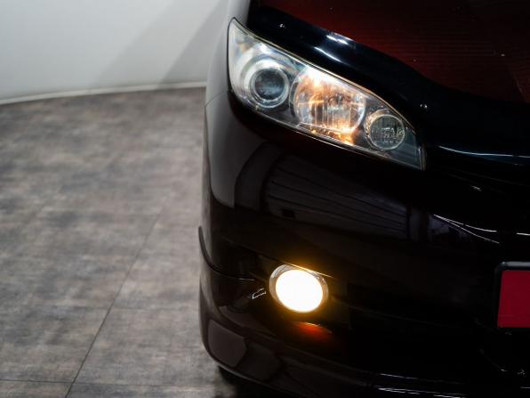 Toyota Wish II с пробегом 2010 года, цена 1 325 000 рублей, 178730 км, минивэн, Автокод Объявления