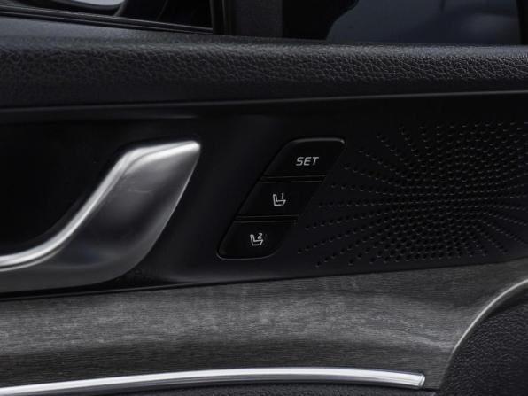Kia K5 III с пробегом 2020 года, цена 2 060 000 рублей, 210304 км, седан, Автокод Объявления