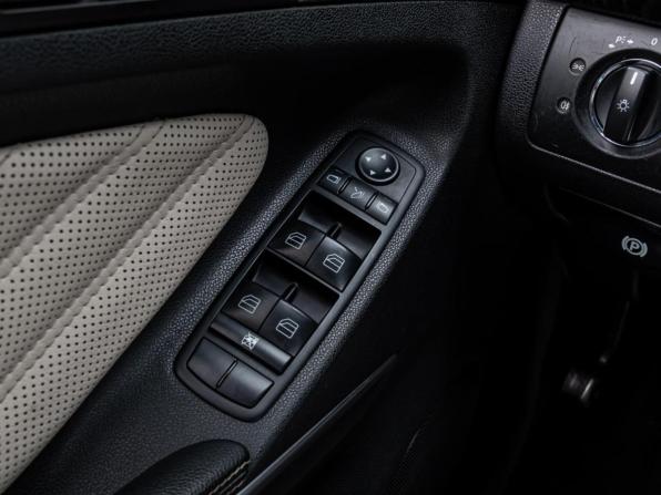 Mercedes-Benz GL-Класс I (X164) Рестайлинг с пробегом 2012 года, цена 1 970 000 рублей, 324745 км, внедорожник, Автокод Объявления