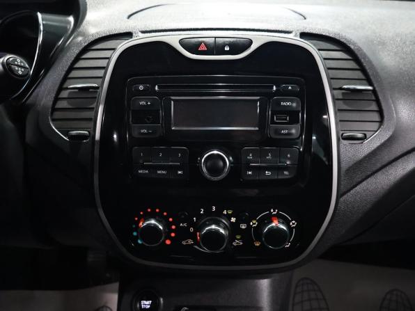 Renault Kaptur I с пробегом 2017 года, цена 1 380 000 рублей, 161575 км, внедорожник, Автокод Объявления