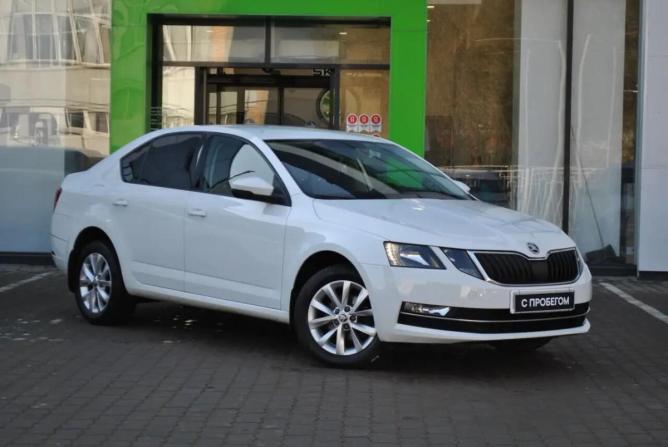 Skoda Octavia III (A7) Рестайлинг с пробегом 2017 года, цена 1 579 000 рублей, 184000 км, лифтбек, Автокод Объявления