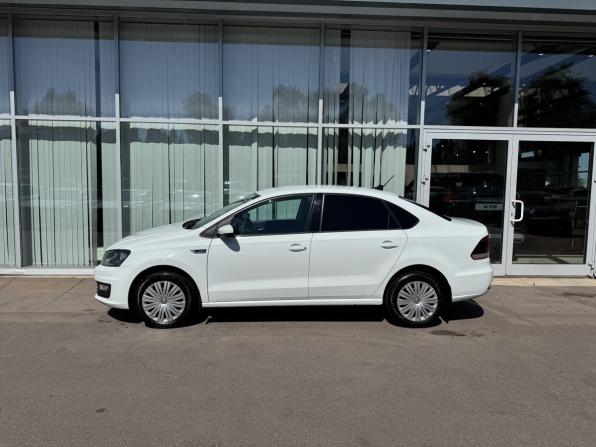 Volkswagen Polo V Рестайлинг с пробегом 2018 года, цена 859 000 рублей, 269887 км, седан, Автокод Объявления
