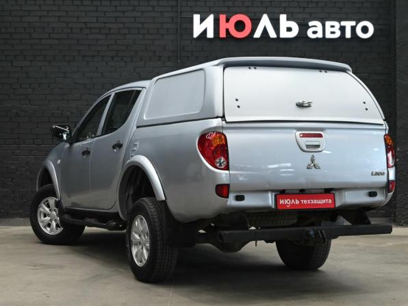 Mitsubishi L200 IV с пробегом 2013 года, цена 1 570 000 рублей, 117260 км, пикап, Автокод Объявления