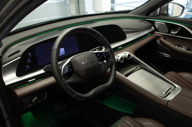 Exeed TXL I Рестайлинг 2 с пробегом 2024 года, цена 2 675 000 рублей, 13600 км, внедорожник, Автокод Объявления