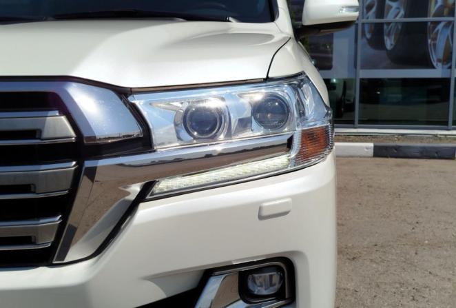 Toyota Land Cruiser 200 Series Рестайлинг 2 с пробегом 2016 года, цена 4 841 000 рублей, 269876 км, внедорожник, Автокод Объявления