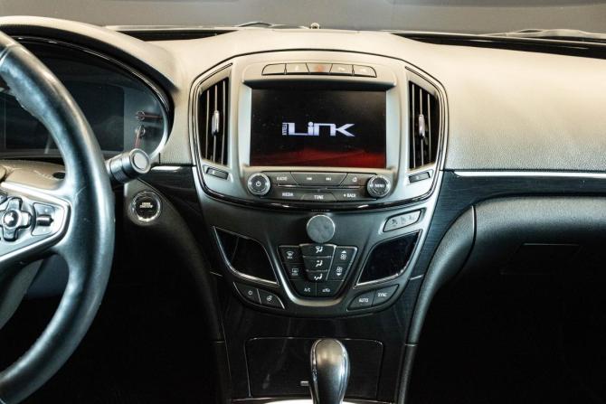 Opel Insignia I Рестайлинг с пробегом 2014 года, цена 1 349 000 рублей, 133799 км, седан, Автокод Объявления