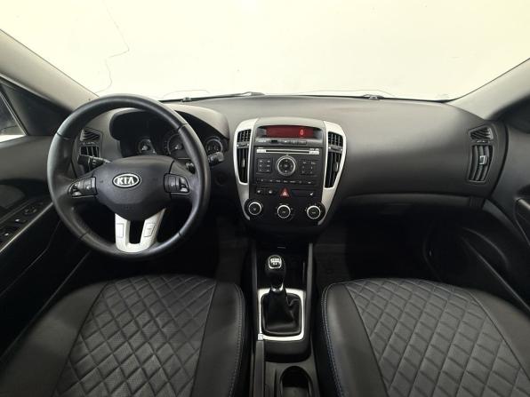 Kia Ceed I Рестайлинг с пробегом 2010 года, цена 520 000 рублей, 241070 км, хэтчбек, Автокод Объявления
