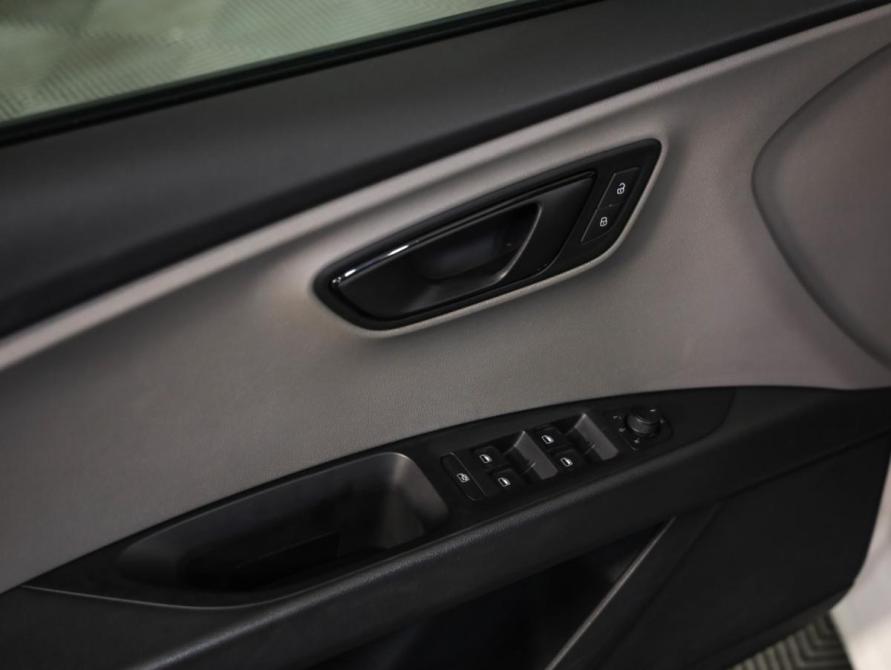 SEAT Leon III Санкт-Петербург  - изображение 19