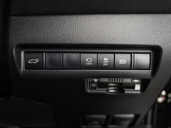 Toyota Harrier IV (XU80) с пробегом 2020 года, цена 3 950 000 рублей, 112550 км, внедорожник, Автокод Объявления