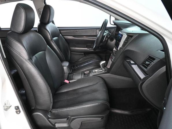 Subaru Legacy V с пробегом 2011 года, цена 1 109 000 рублей, 324636 км, седан, Автокод Объявления