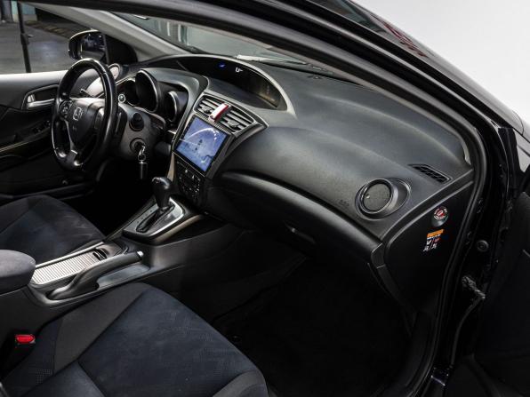 Honda Civic IX с пробегом 2013 года, цена 1 350 000 рублей, 169836 км, хэтчбек, Автокод Объявления