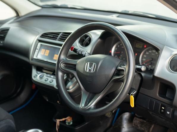 Honda Stream II с пробегом 2007 года, цена 850 000 рублей, 213821 км, компактвэн, Автокод Объявления