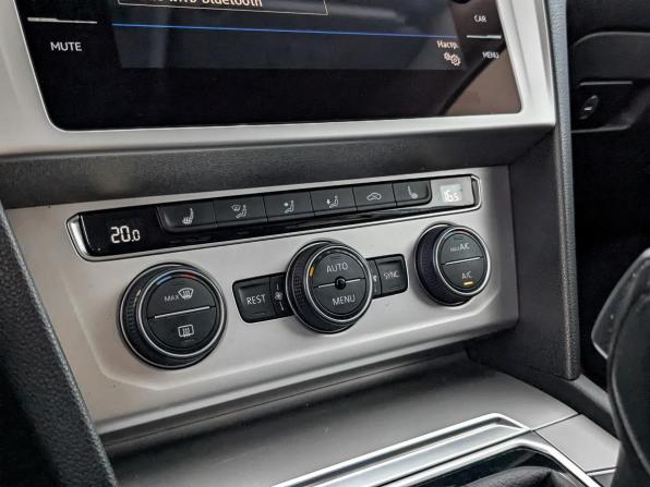 Volkswagen Passat B8 с пробегом 2019 года, цена 2 090 000 рублей, 116847 км, седан, Автокод Объявления
