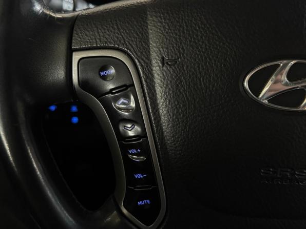 Hyundai Santa Fe II Рестайлинг с пробегом 2011 года, цена 1 650 000 рублей, 111601 км, внедорожник, Автокод Объявления