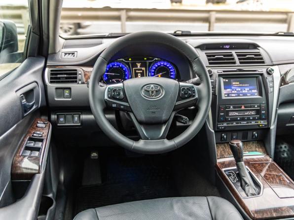Toyota Camry VII (XV50) Рестайлинг с пробегом 2016 года, цена 2 098 000 рублей, 173000 км, седан, Автокод Объявления