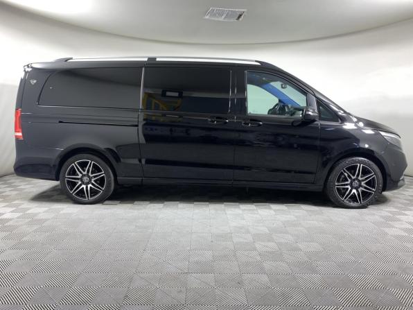 Mercedes-Benz V-Класс III (W447) Рестайлинг с пробегом 2022 года, цена 14 500 000 рублей, 43 км, минивэн, Автокод Объявления