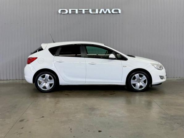 Opel Astra J с пробегом 2011 года, цена 797 000 рублей, 132920 км, хэтчбек, Автокод Объявления