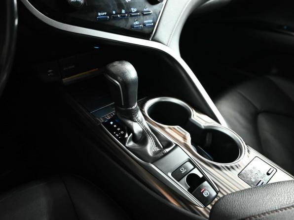 Toyota Camry VIII (XV70) с пробегом 2018 года, цена 2 650 000 рублей, 176414 км, седан, Автокод Объявления
