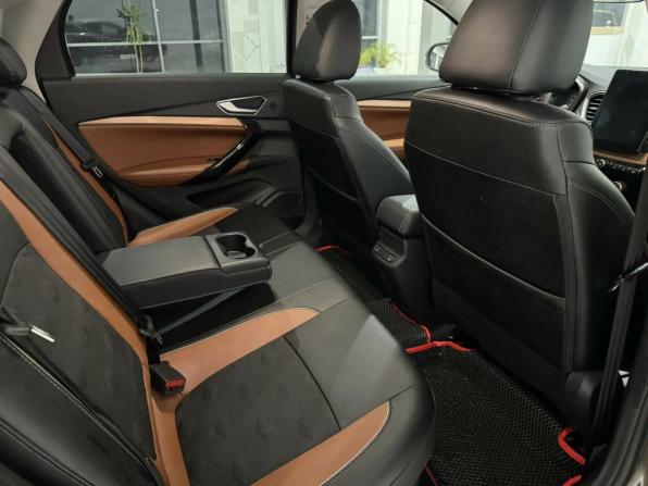 Lada (ВАЗ) Vesta I Рестайлинг (NG) с пробегом 2025 года, цена 1 650 000 рублей, 10100 км, универсал, Автокод Объявления