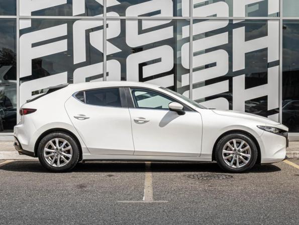 Mazda 3 IV (BP) с пробегом 2019 года, цена 2 150 000 рублей, 114935 км, хэтчбек, Автокод Объявления