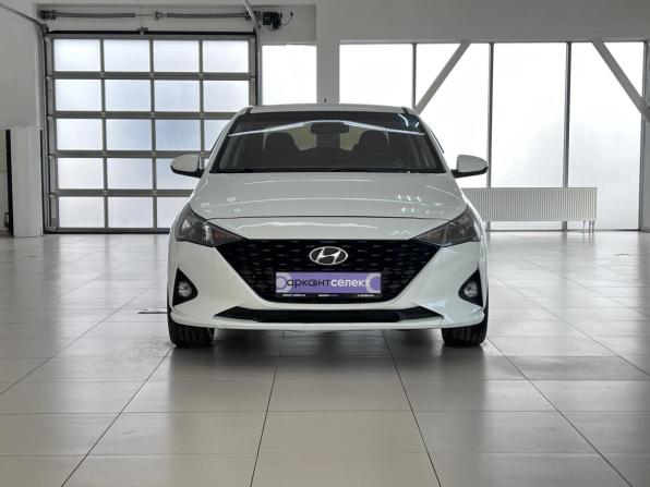 Hyundai Solaris II Рестайлинг с пробегом 2020 года, цена 1 540 000 рублей, 108155 км, седан, Автокод Объявления