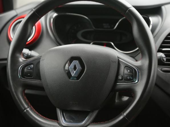 Renault Kaptur I с пробегом 2019 года, цена 1 292 000 рублей, 96600 км, внедорожник, Автокод Объявления