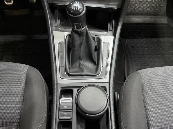 Volkswagen Golf VII с пробегом 2013 года, цена 835 000 рублей, 197837 км, хэтчбек, Автокод Объявления