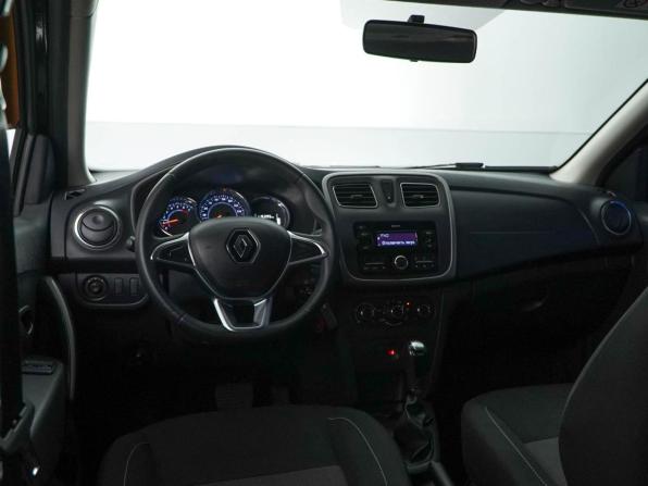 Renault Logan II Рестайлинг с пробегом 2019 года, цена 991 050 рублей, 115395 км, седан, Автокод Объявления