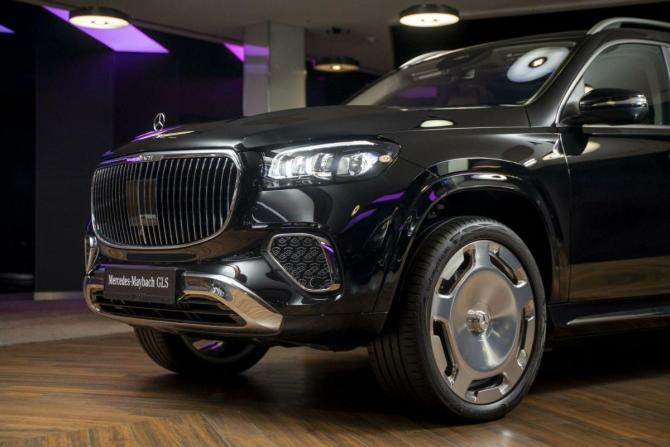 Новый Mercedes-Benz Maybach GLS I Рестайлинг 2024 года, цена 32 000 000 рублей, внедорожник, Автокод Объявления