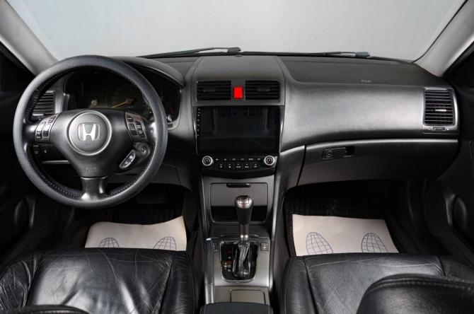 Honda Accord VIII с пробегом 2007 года, цена 999 000 рублей, 550000 км, седан, Автокод Объявления