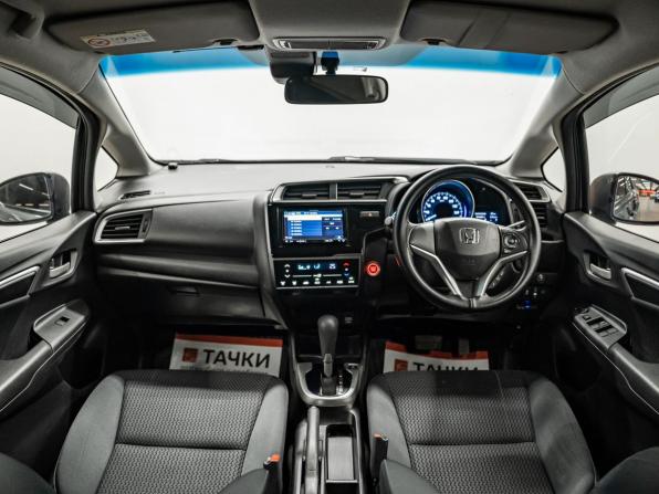 Honda Fit III Рестайлинг с пробегом 2018 года, цена 1 085 000 рублей, 117620 км, хэтчбек, Автокод Объявления