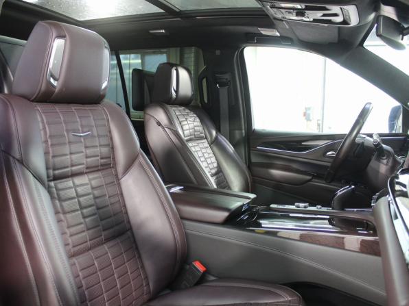 Cadillac Escalade V с пробегом 2022 года, цена 10 690 000 рублей, 70101 км, внедорожник, Автокод Объявления