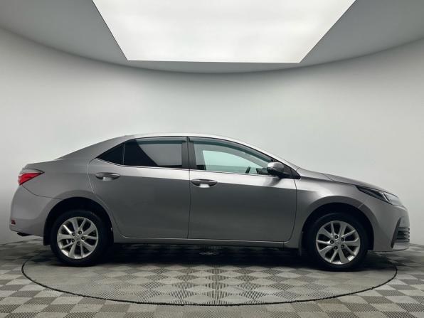 Toyota Corolla XI (E160 E170 E180) Рестайлинг 1 с пробегом 2018 года, цена 1 649 000 рублей, 150961 км, седан, Автокод Объявления