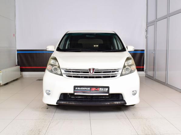 Toyota ISis I Рестайлинг с пробегом 2010 года, цена 1 269 995 рублей, 104015 км, компактвэн, Автокод Объявления