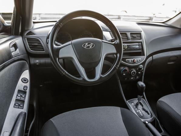 Hyundai Solaris I с пробегом 2012 года, цена 823 000 рублей, 156369 км, седан, Автокод Объявления