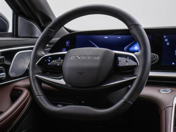 Exeed TXL I Рестайлинг 2 с пробегом 2024 года, цена 2 980 000 рублей, 25086 км, внедорожник, Автокод Объявления